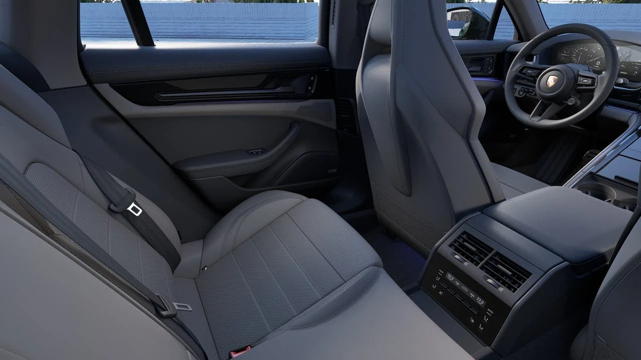 2027 Porsche Panamera 4 (976), 14/14