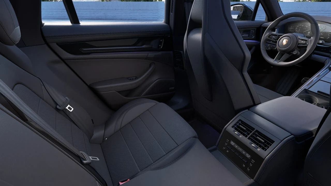 2027 Porsche Panamera (976), 14/14