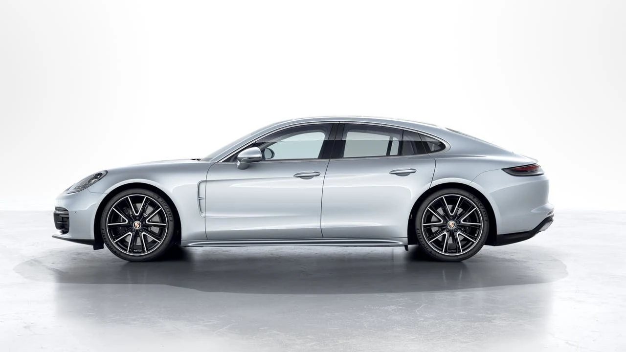 2022 Porsche Panamera 4 (976), 2/7