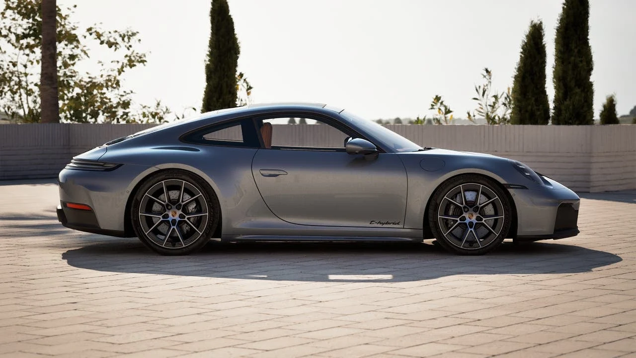 2027 Porsche 911 Carrera GTS (992.2), 6/14