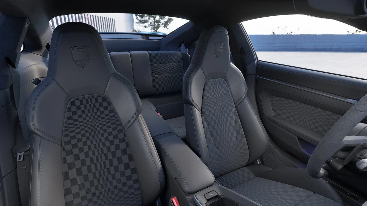 2027 Porsche 911 Carrera GTS (992.2), 12/14