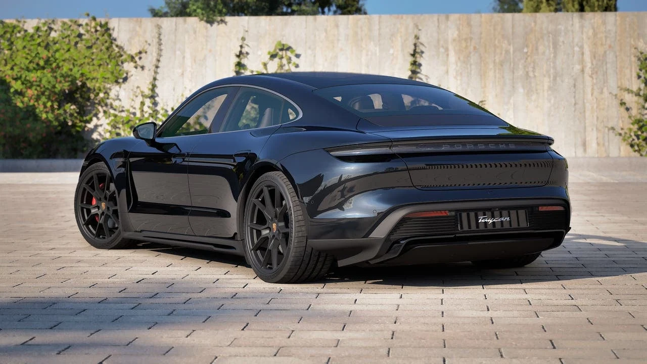 2026 Porsche Taycan 4S (2025 Update), 3/14