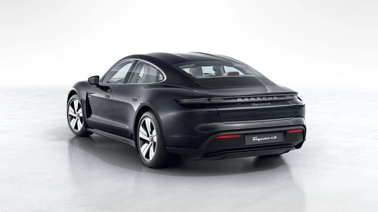 2020 Porsche Taycan 4S (Original Version), 3/7