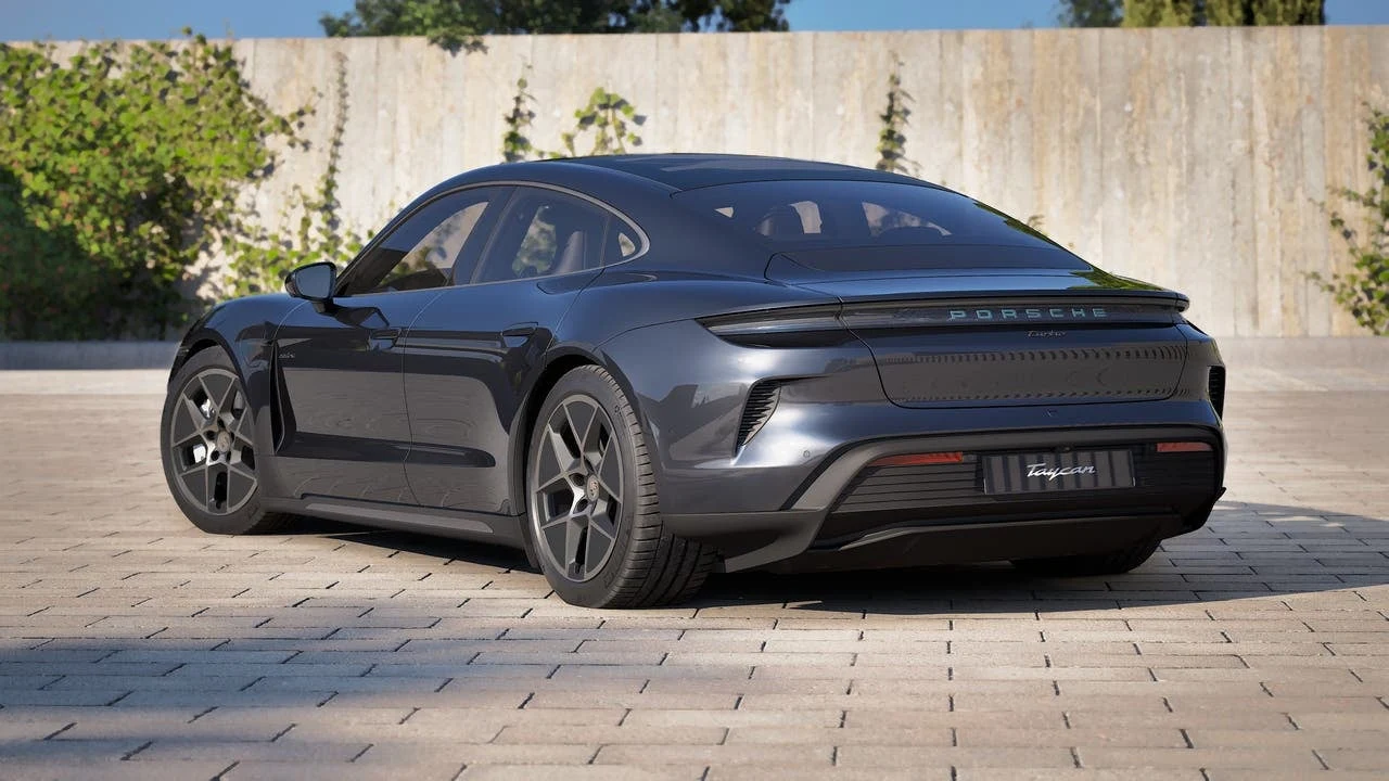 2026 Porsche Taycan Turbo (2025 Update), 3/14
