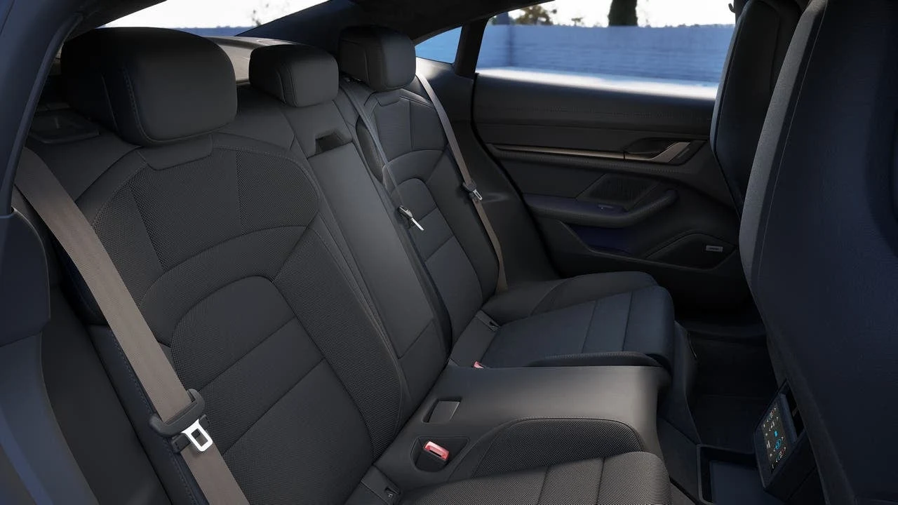 2026 Porsche Taycan Turbo (2025 Update), 13/14