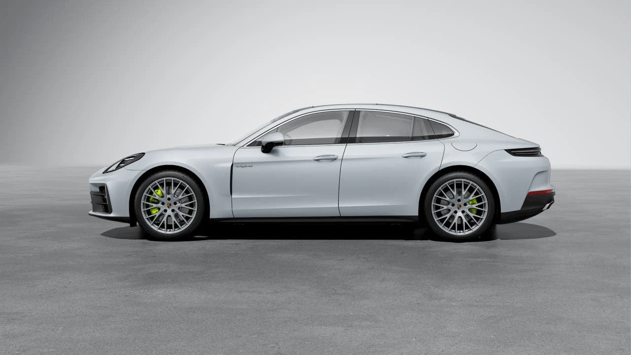 2025 Porsche Panamera 4 (976), 2/10