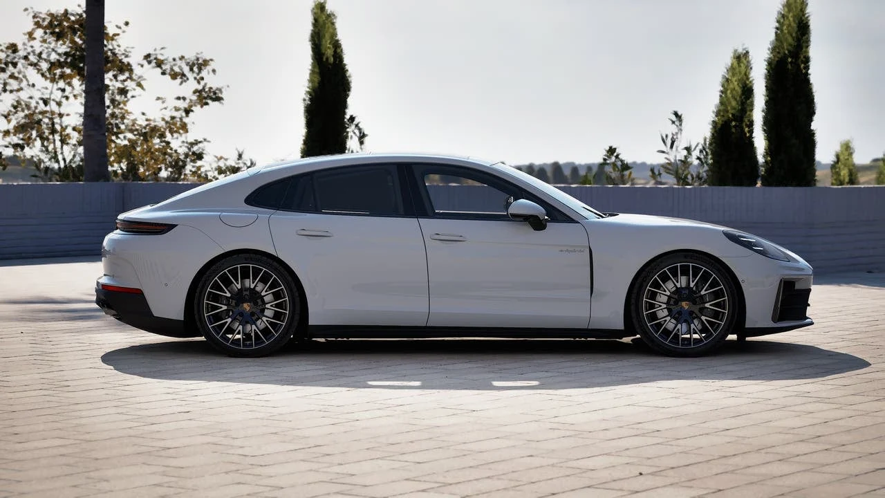 2026 Porsche Panamera 4 (976), 6/14