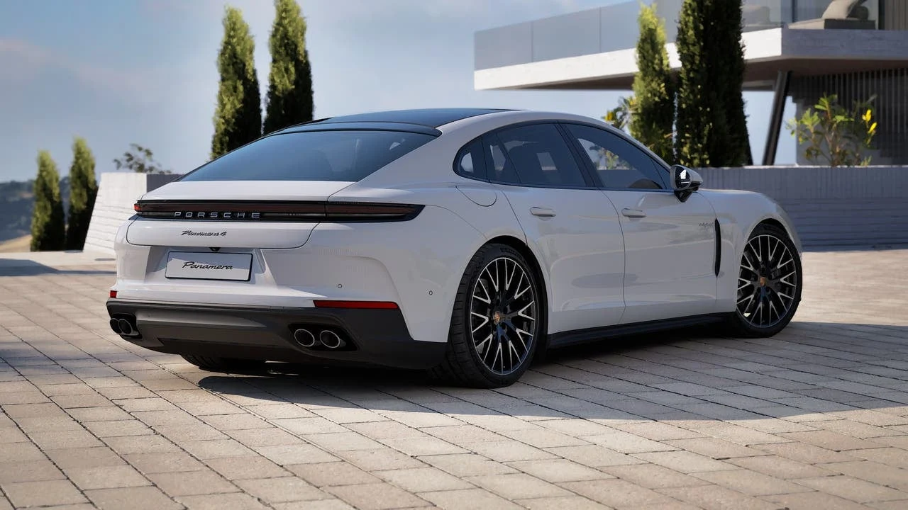 2026 Porsche Panamera 4 (976), 9/14