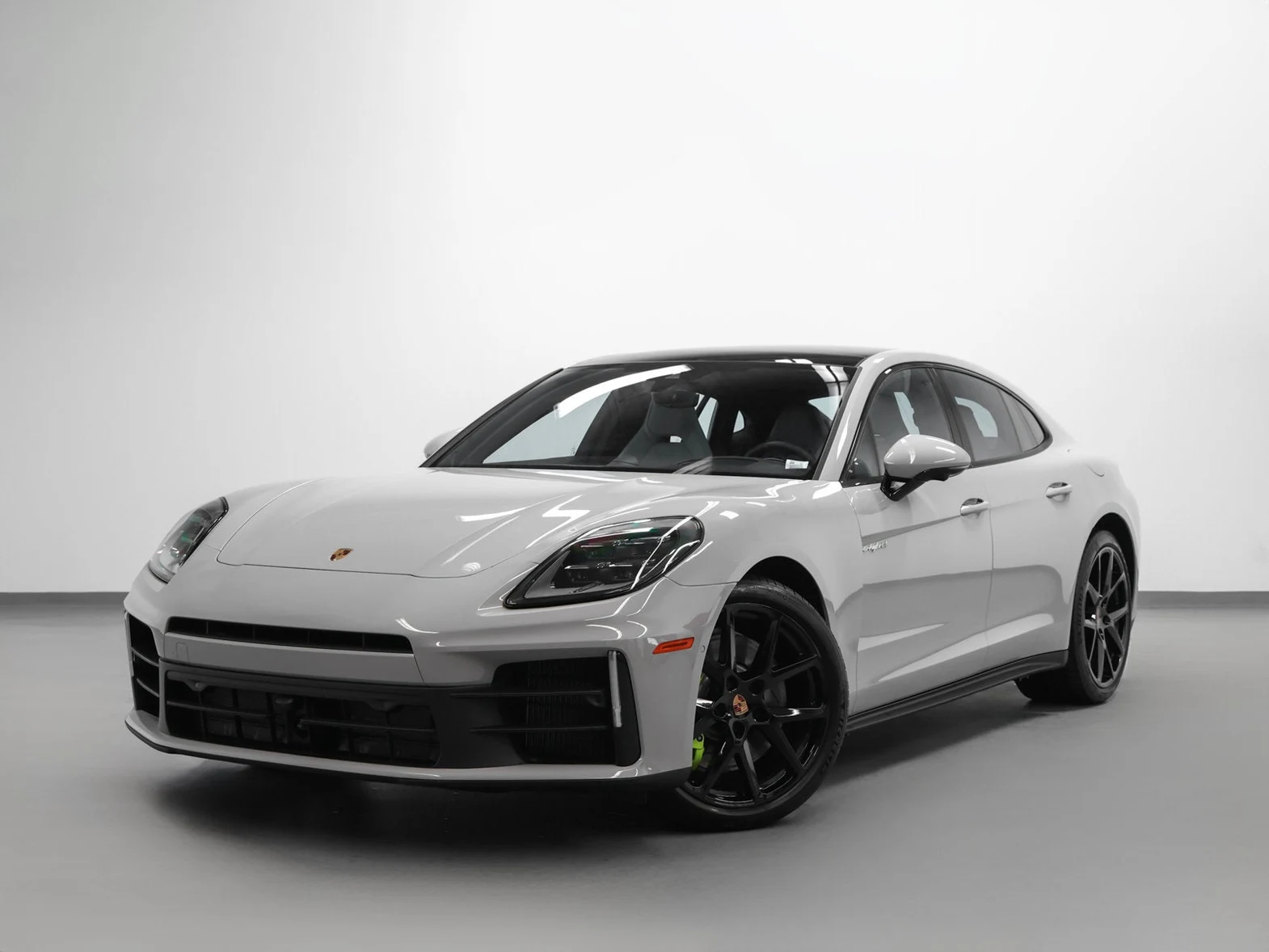 Porsche Panamera 4 (976) | Indigo Auto Group