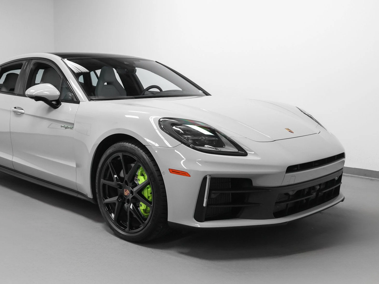 2026 Porsche Panamera 4 (976), 8/30
