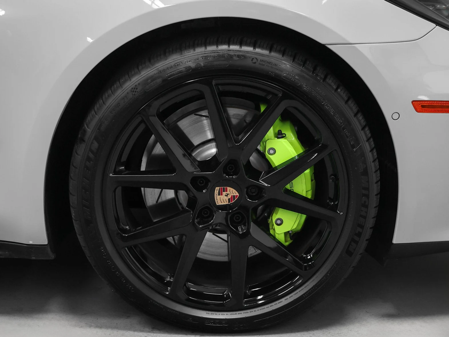 2026 Porsche Panamera 4 (976), 16/30