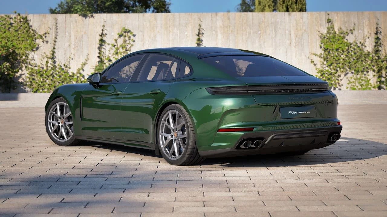 2027 Porsche Panamera GTS (976), 3/14