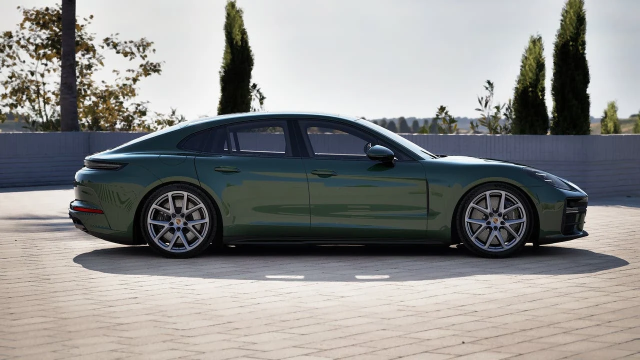2027 Porsche Panamera GTS (976), 6/14