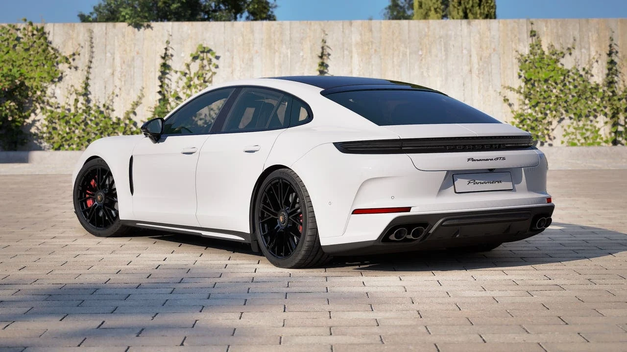 2027 Porsche Panamera GTS (976), 3/14