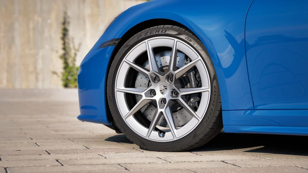 2026 Porsche 911 Carrera 4S (992.2), 10/14