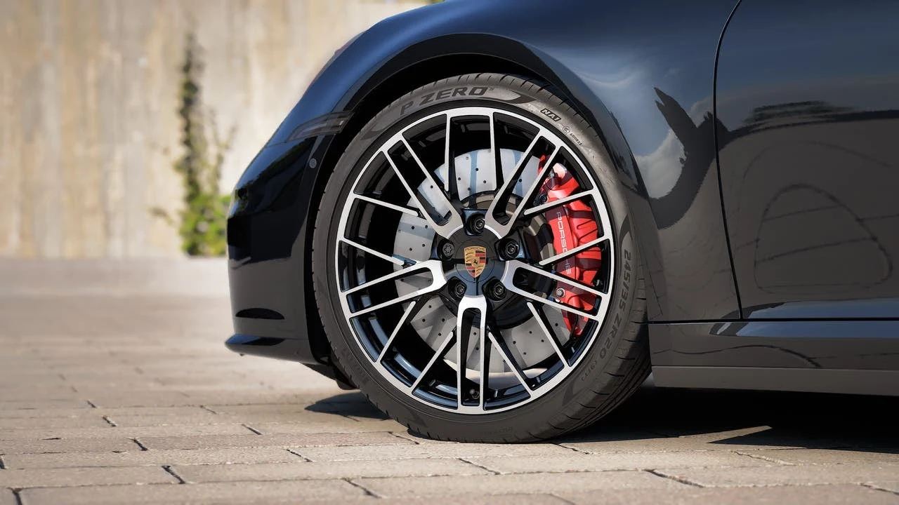 2026 Porsche 911 Carrera 4S (992.2), 10/14