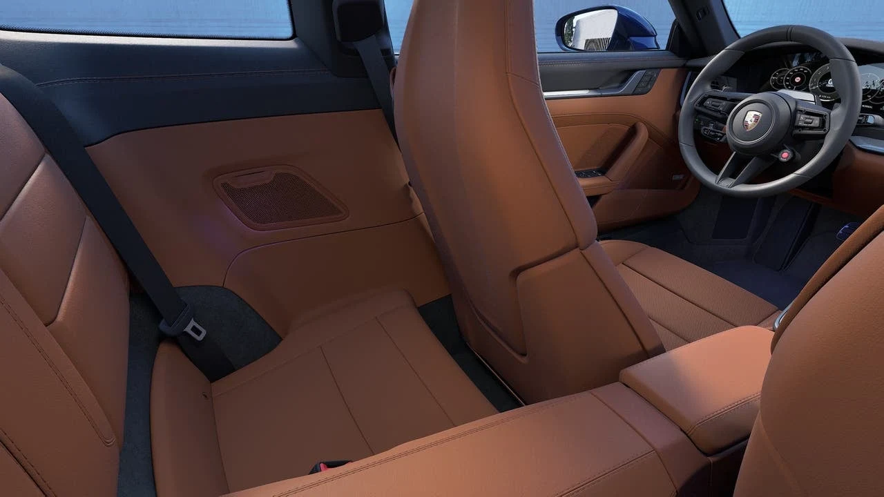 2026 Porsche 911 Carrera 4S (992.2), 13/14