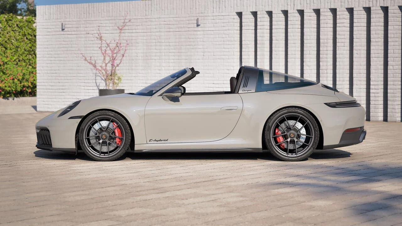 2026 Porsche 911 Targa 4 GTS (992.2), 2/14