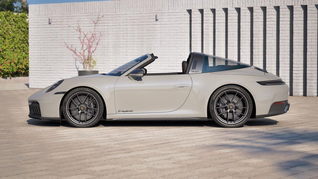 2026 Porsche 911 Targa 4 GTS (992.2), 2/14