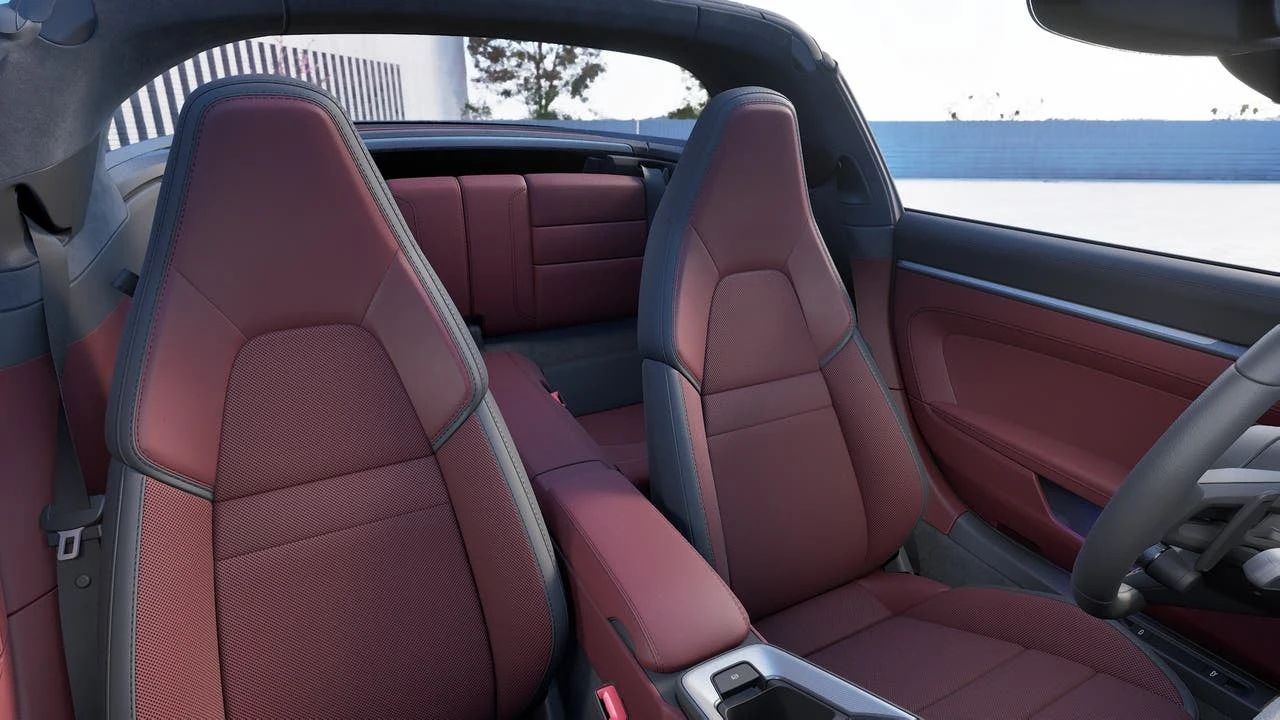 2026 Porsche 911 Targa 4S (992.2), 12/14