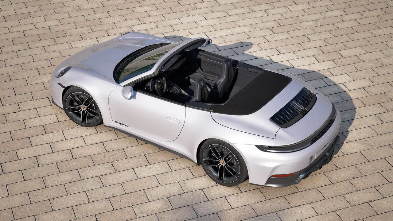 2026 Porsche 911 Carrera 4 GTS Cabriolet (992.2), 4/14