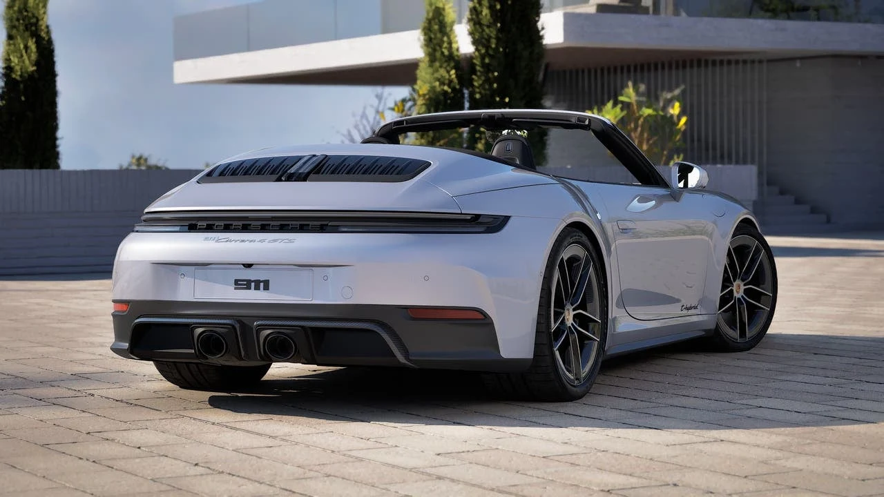 2026 Porsche 911 Carrera 4 GTS Cabriolet (992.2), 9/14