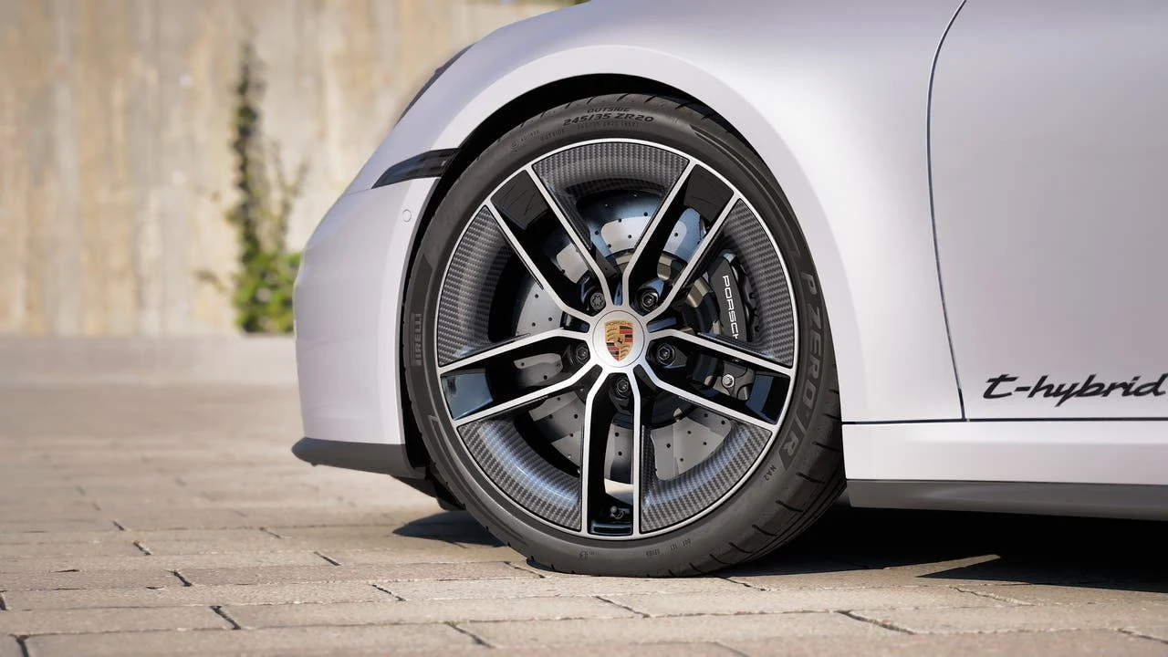 2026 Porsche 911 Carrera 4 GTS Cabriolet (992.2), 10/14