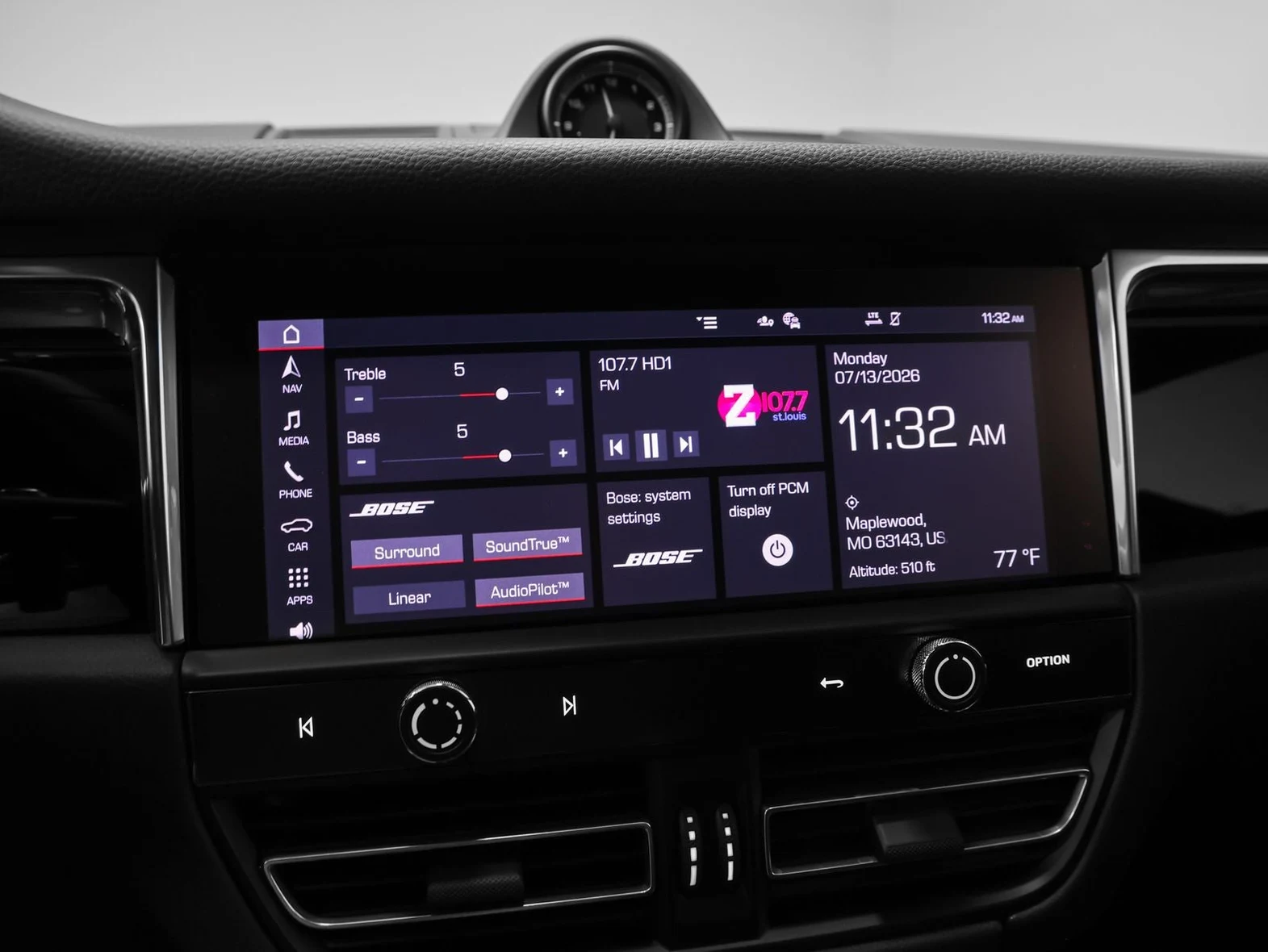 2026 Porsche Macan (95B), 30/30