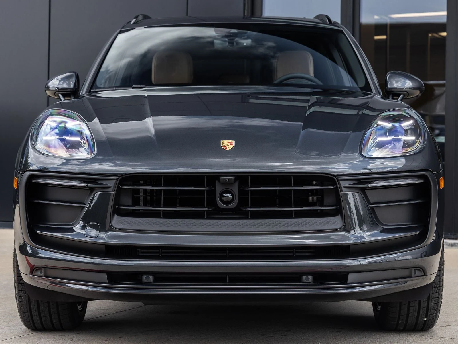 2026 Porsche Macan (95B), 8/30