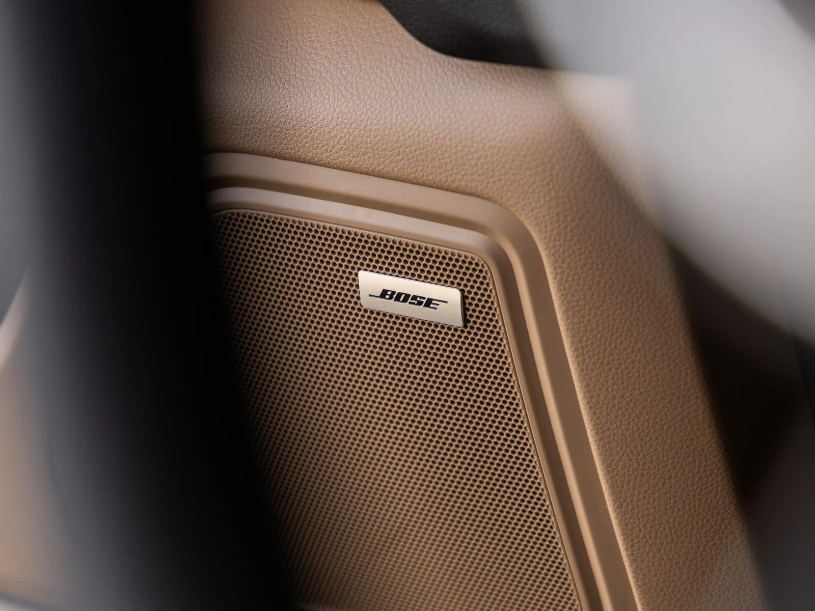 2026 Porsche Macan (95B), 25/30