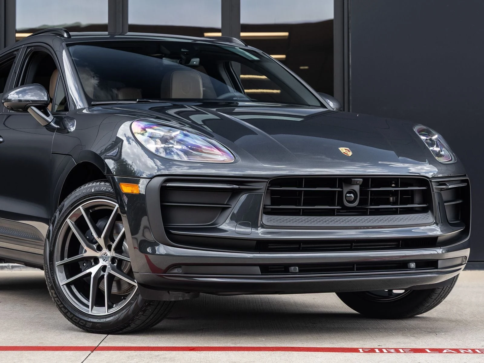 2026 Porsche Macan (95B), 9/30