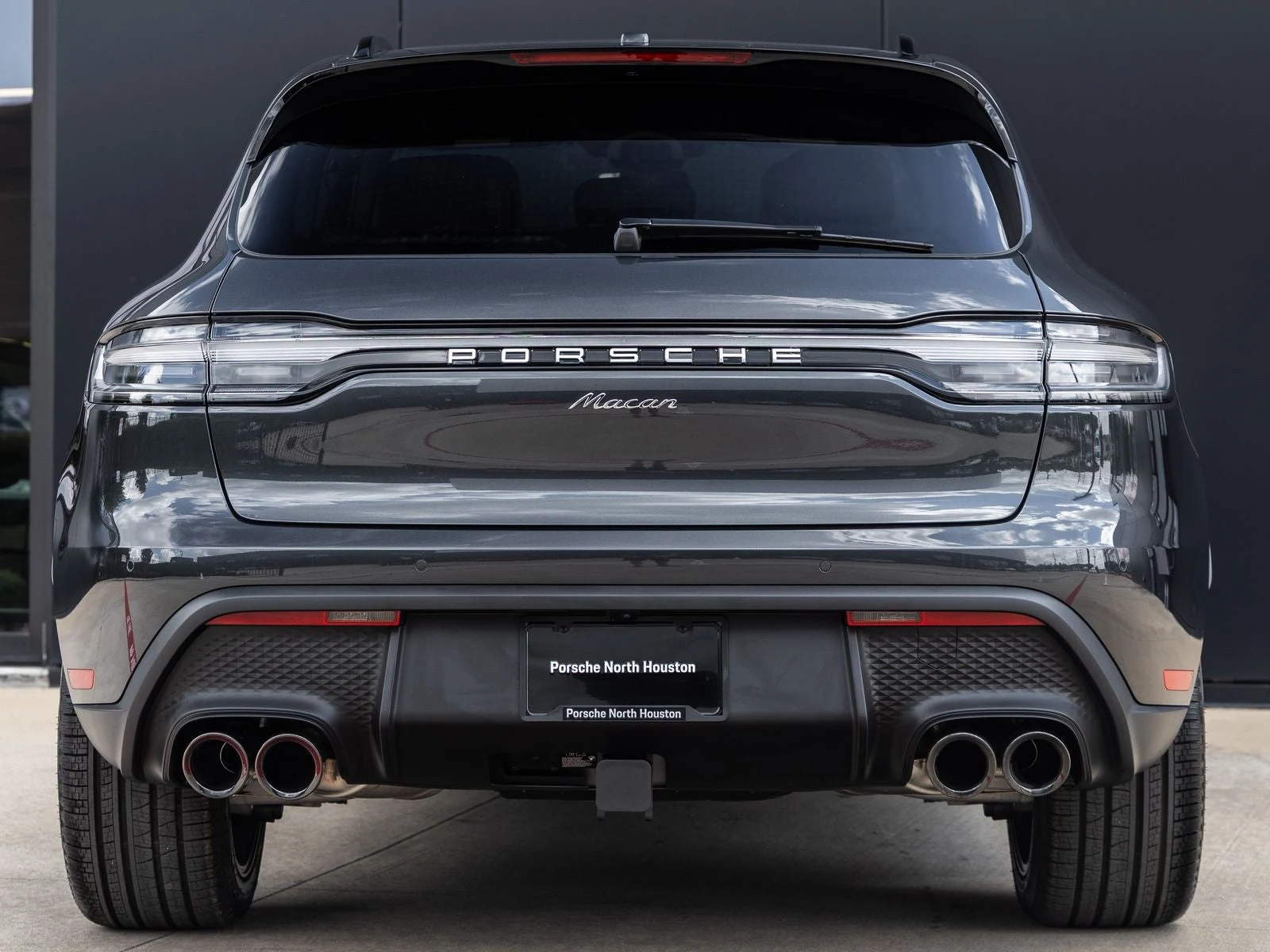 2026 Porsche Macan (95B), 10/30