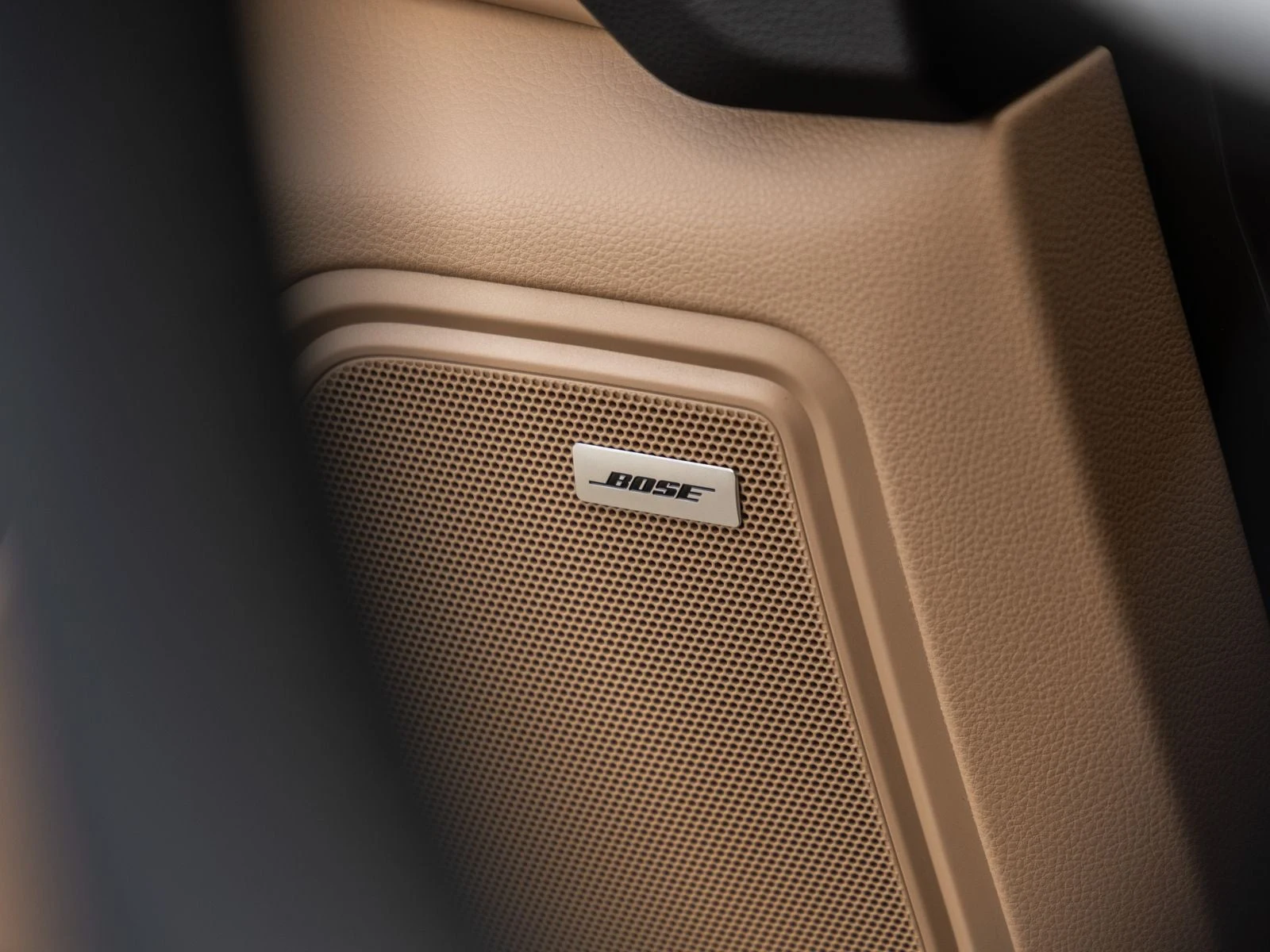 2026 Porsche Macan (95B), 25/30