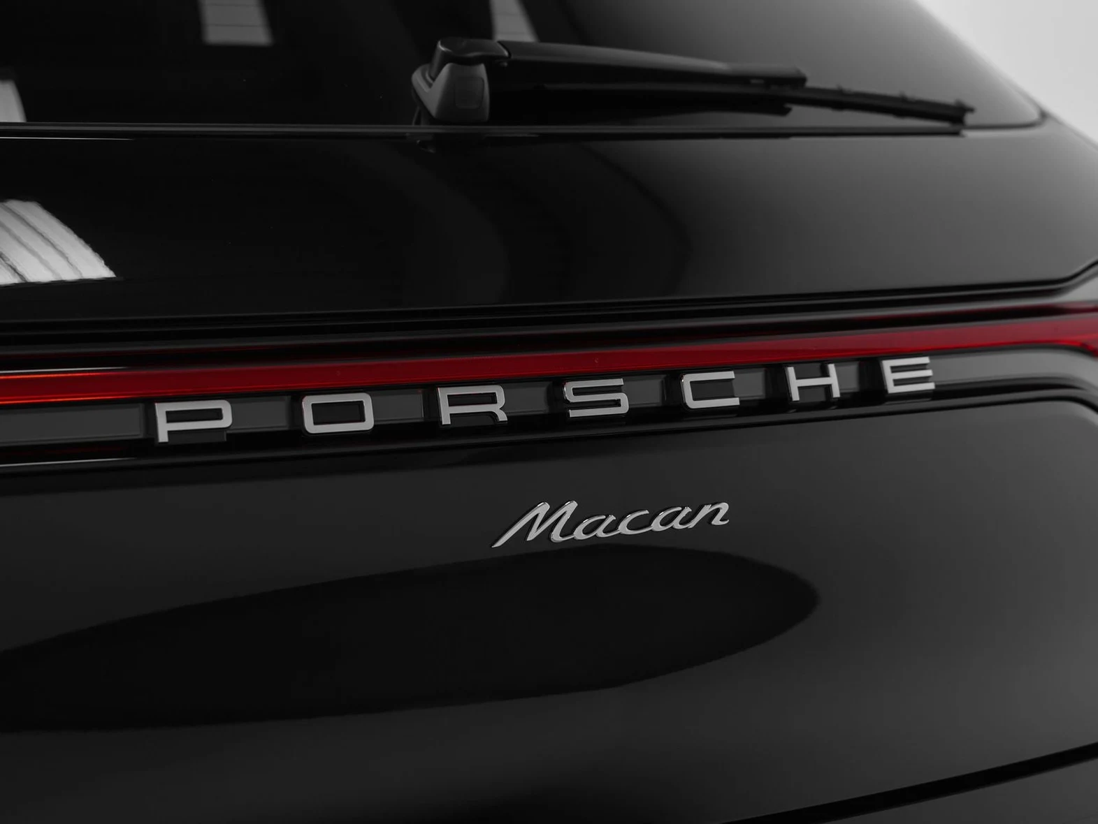 2026 Porsche Macan (95B), 10/30