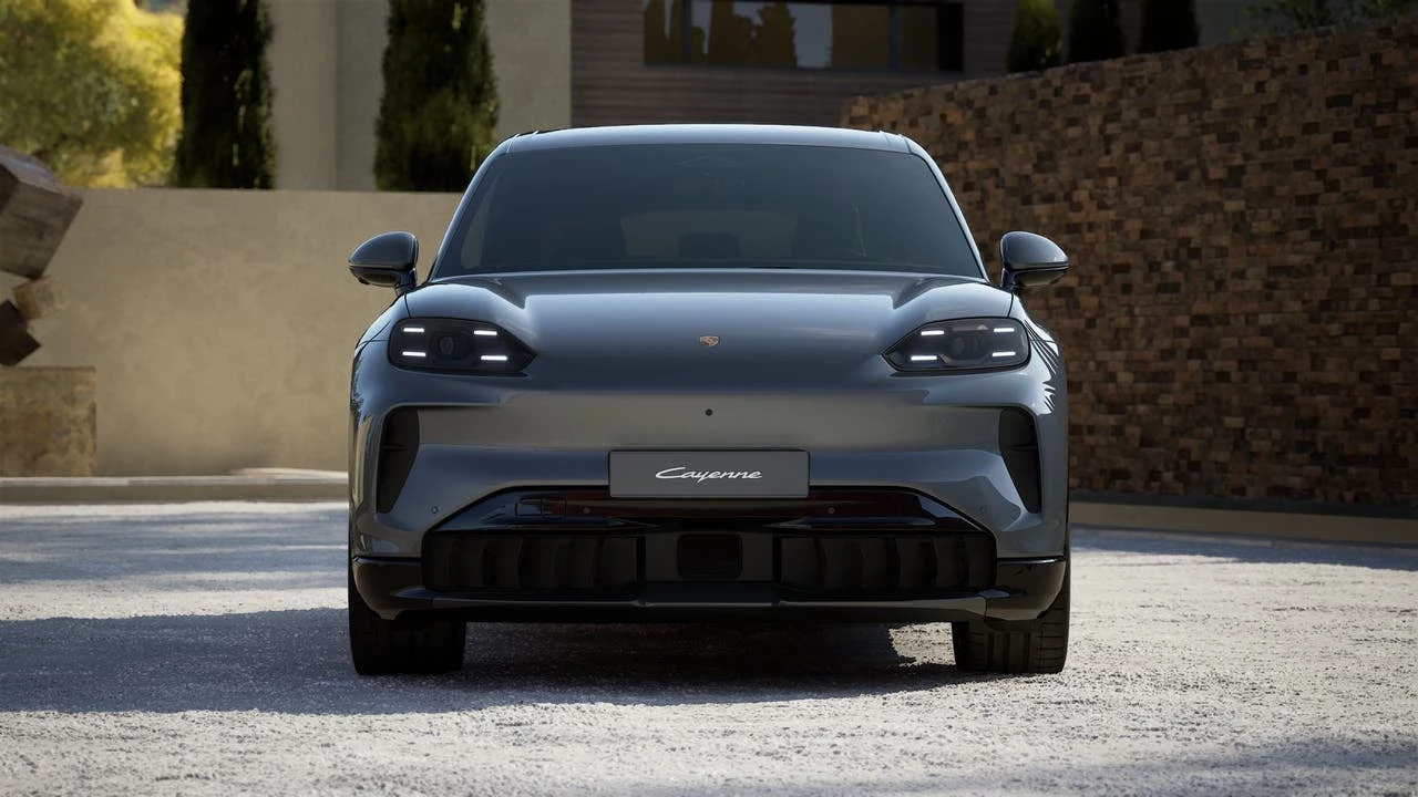 2026 Porsche Cayenne Electric (E4), 8/14