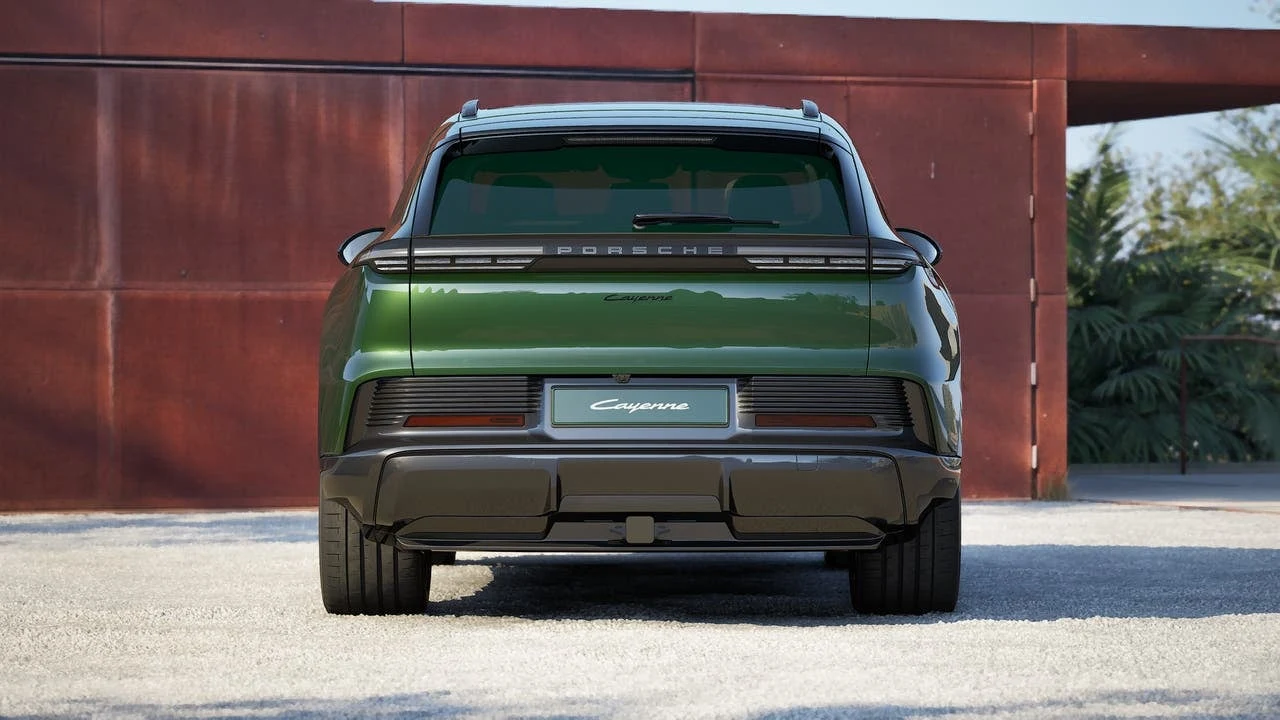 2026 Porsche Cayenne Electric (E4), 7/14