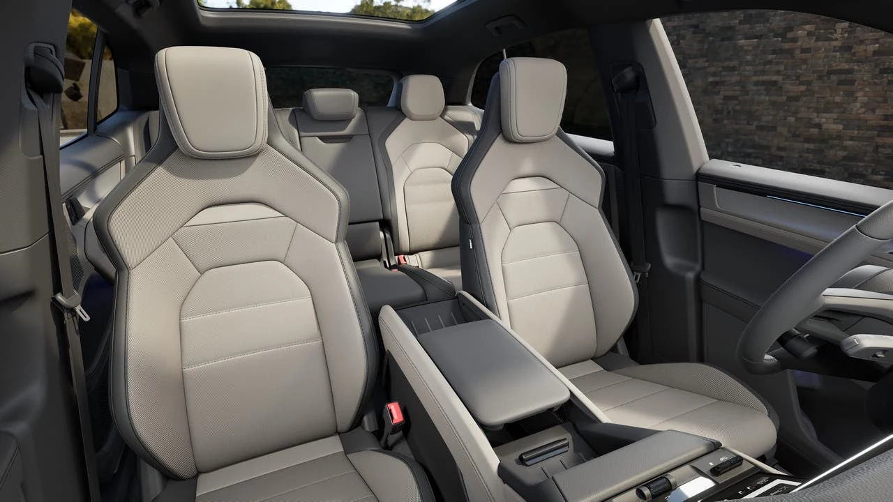 2026 Porsche Cayenne Electric (E4), 12/14
