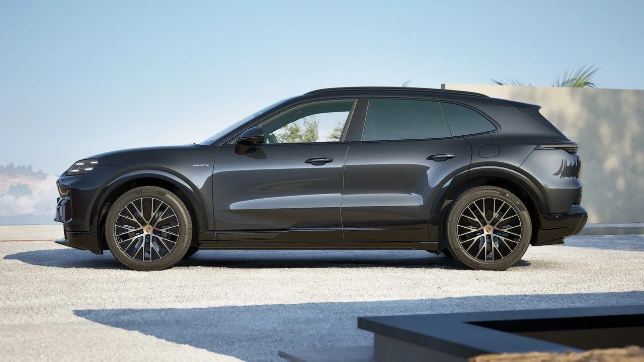 2026 Porsche Cayenne Electric (E4), 2/14