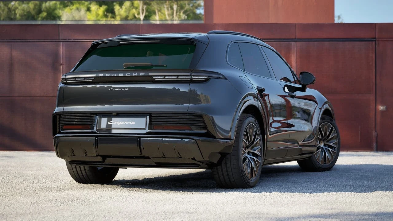 2026 Porsche Cayenne Electric (E4), 9/14