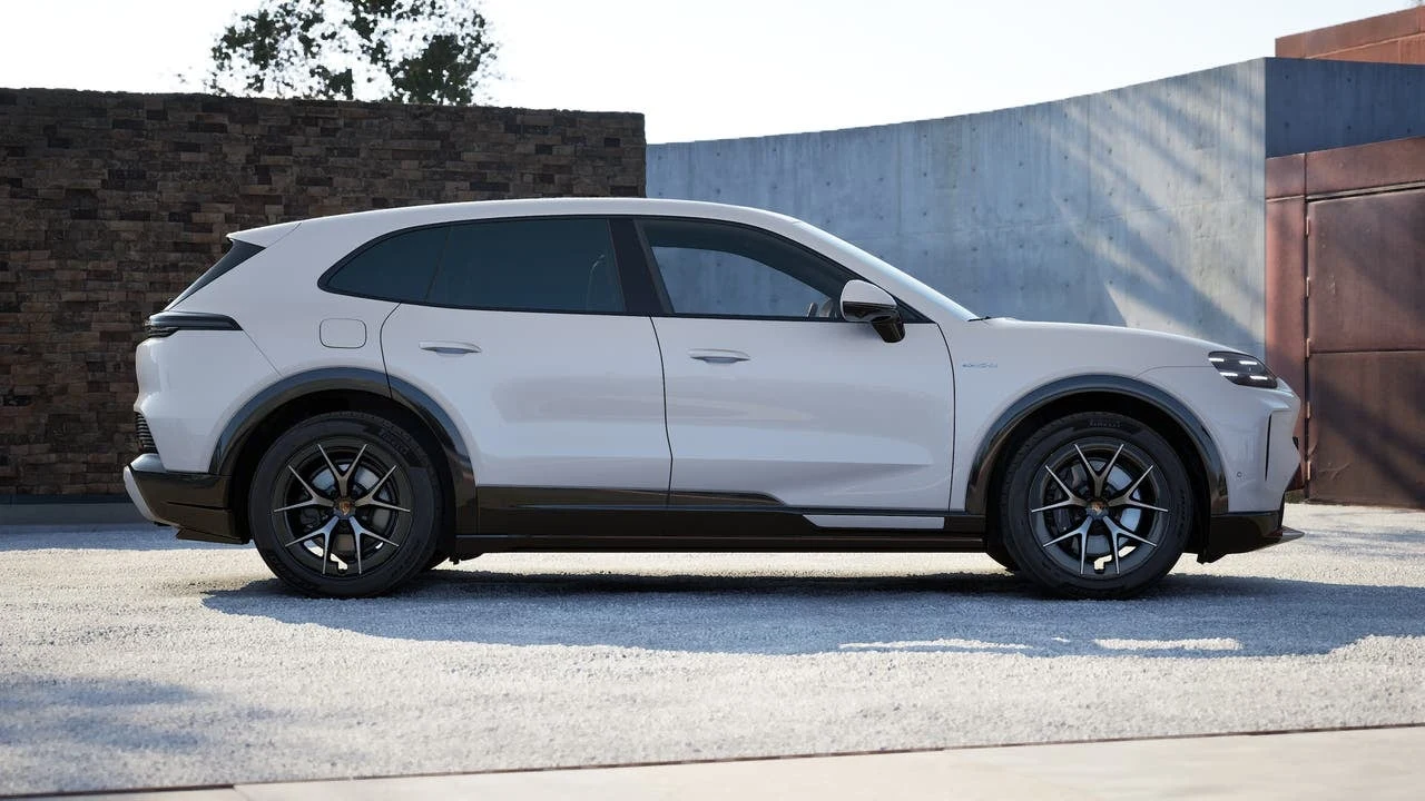 2026 Porsche Cayenne Electric (E4), 6/14