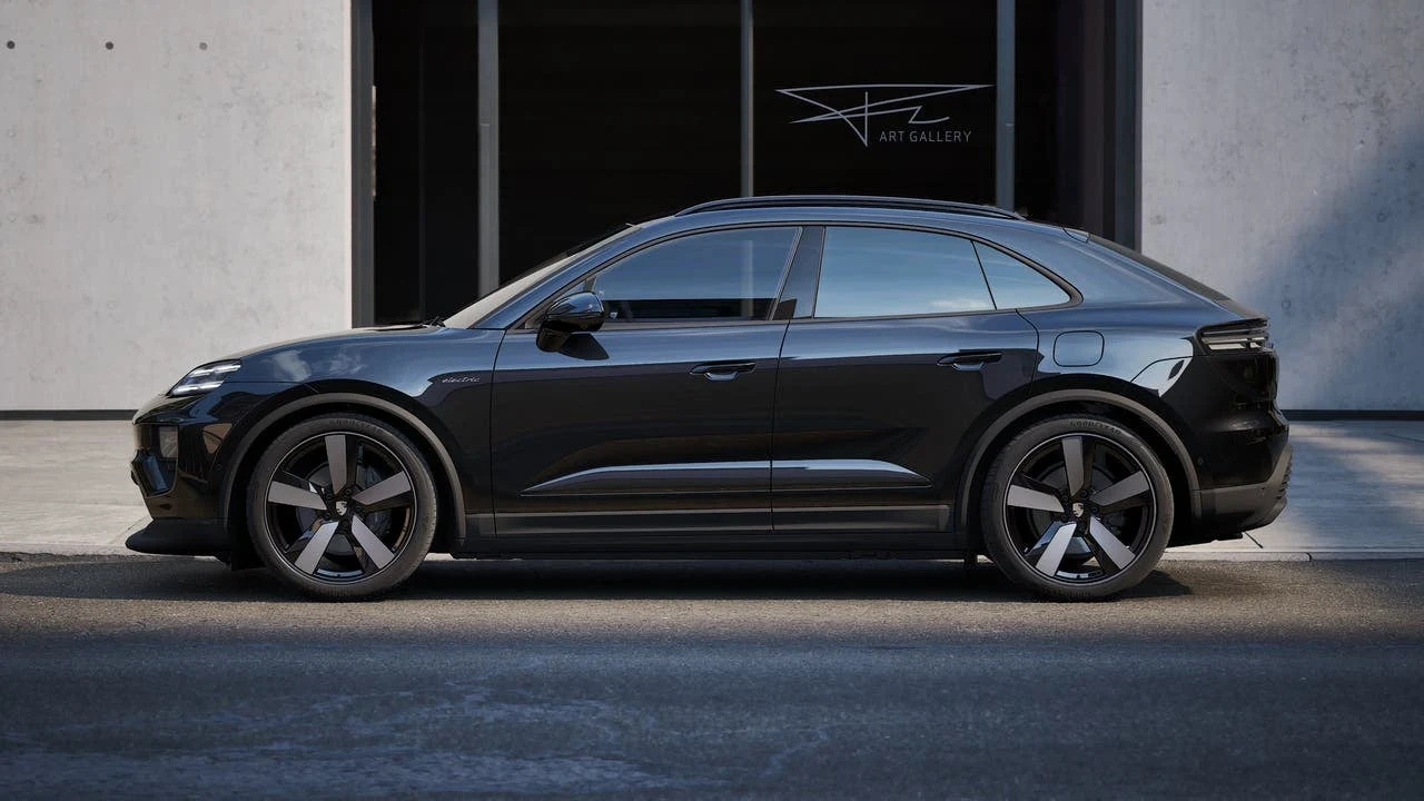 2026 Porsche Macan 4 Electric (XAB), 2/14