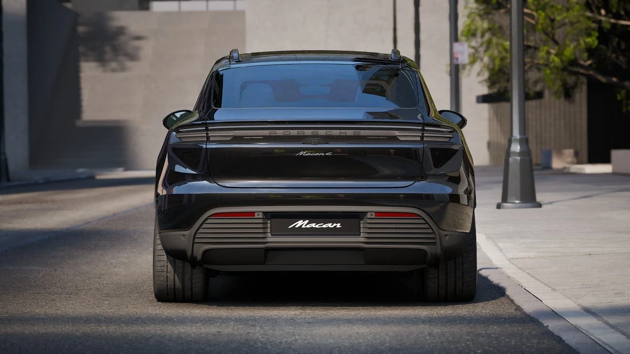 2026 Porsche Macan 4 Electric (XAB), 7/14