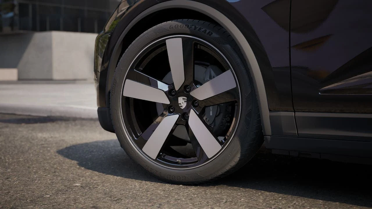 2026 Porsche Macan 4 Electric (XAB), 10/14
