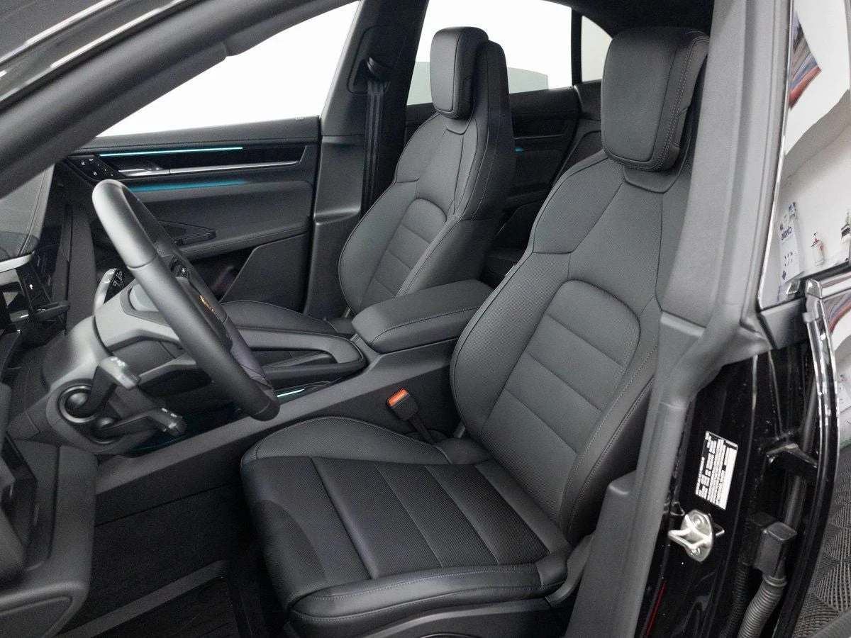 2026 Porsche Macan 4 Electric (XAB), 5/29