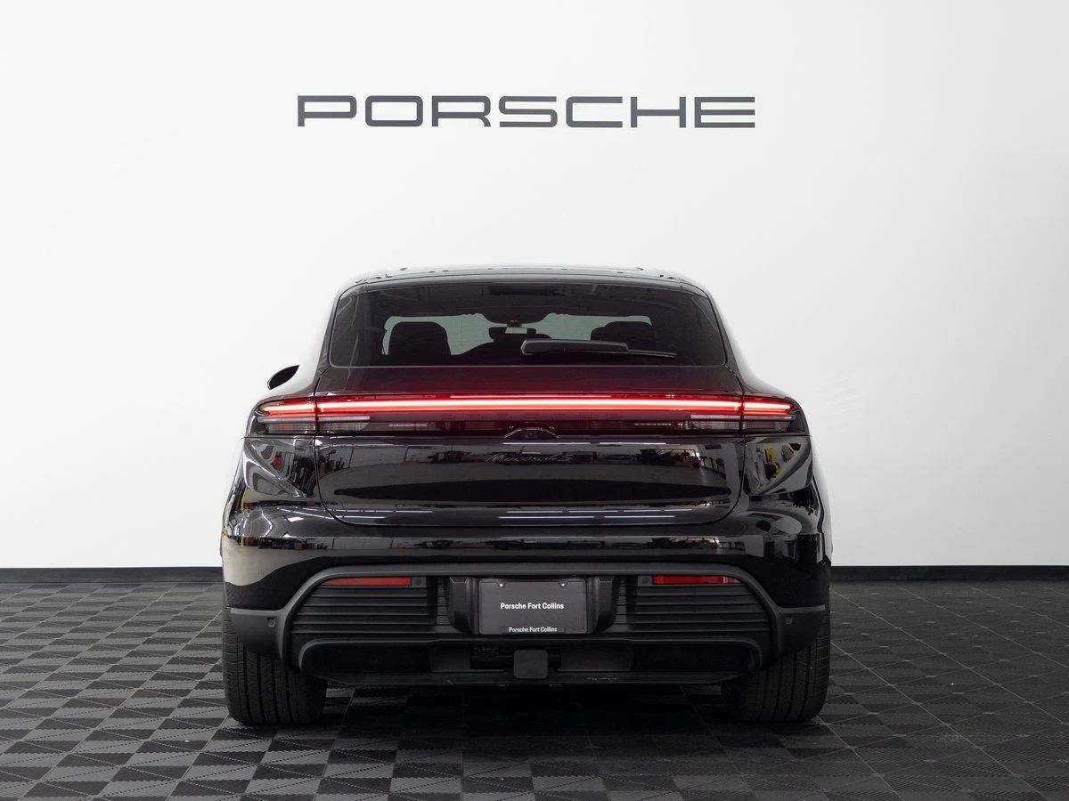 2026 Porsche Macan 4 Electric (XAB), 7/29