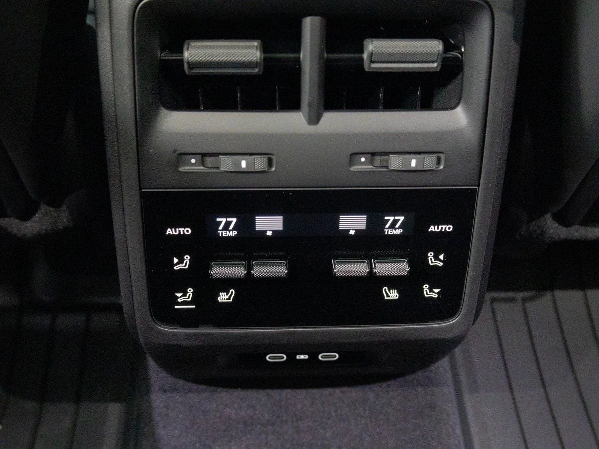 2026 Porsche Macan 4 Electric (XAB), 23/29