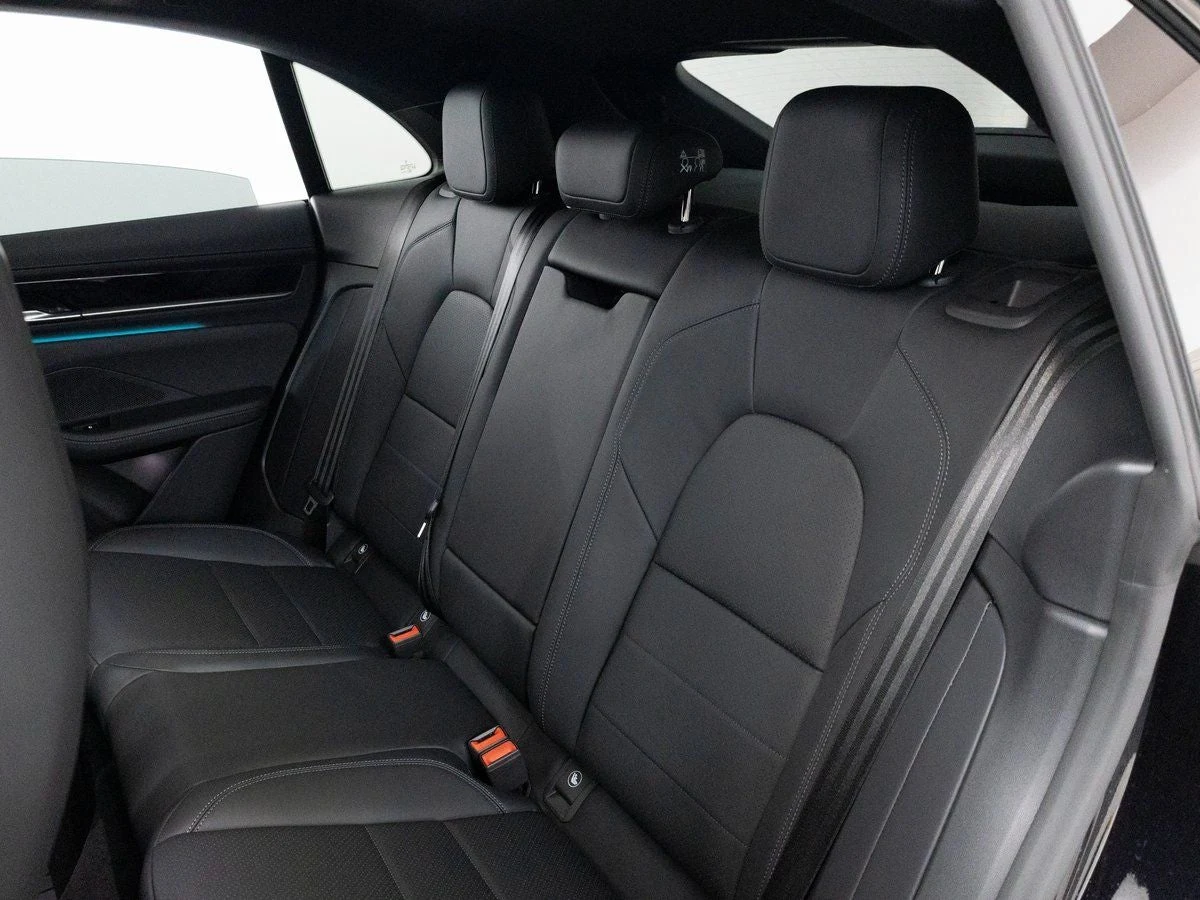 2026 Porsche Macan 4 Electric (XAB), 25/29