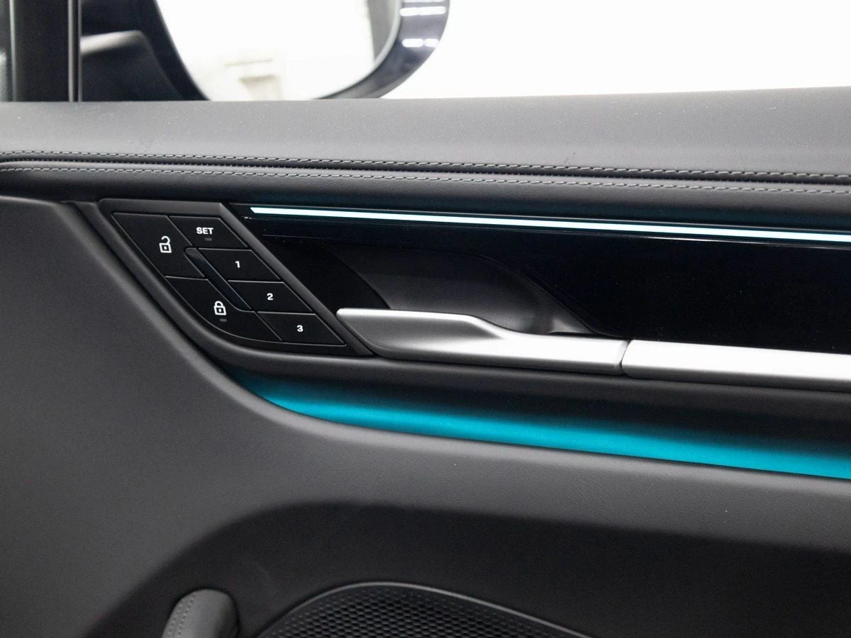 2026 Porsche Macan 4 Electric (XAB), 29/29