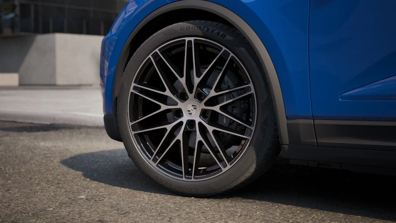 2026 Porsche Macan 4 Electric (XAB), 10/14