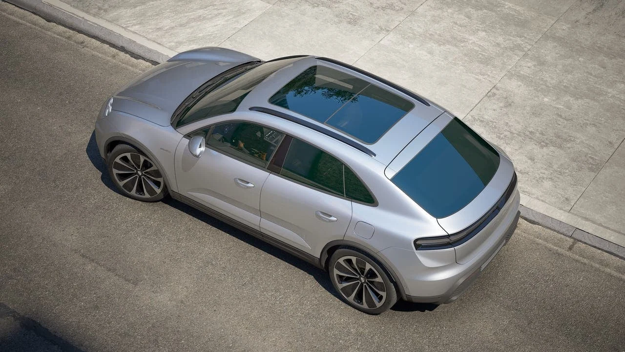 2026 Porsche Macan 4 Electric (XAB), 4/14